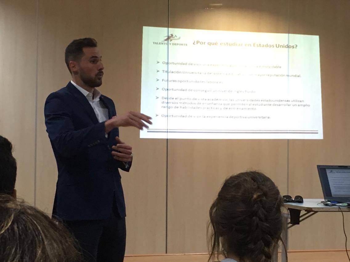 En este momento estás viendo Talento y Deporte presenta su programa de becas en Almeria