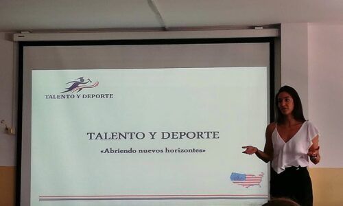 Maria del Mar cuenta su experiencia de estudiar en Estados Unidos.